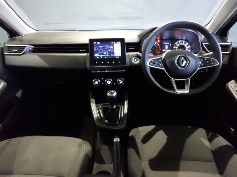 Used Renault Clio 2021 for sale - 77299680: Photo 2