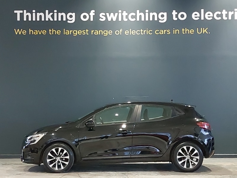 Used Renault Clio 2021 for sale - 77299680: Photo 4