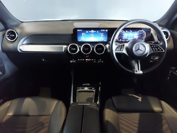 Used Mercedes-Benz GLB 2025 for sale - 79425169: Photo