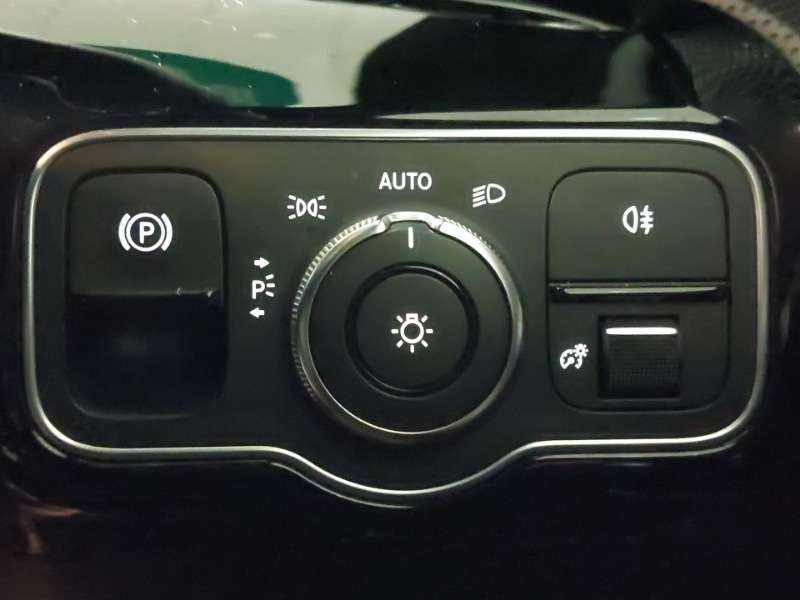 Used Mercedes-Benz A-Class 2018 for sale - 77371188: Photo 18