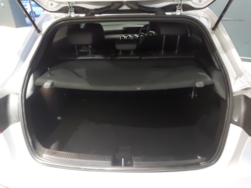 Used Mercedes-Benz A-Class 2018 for sale - 77371188: Photo 8