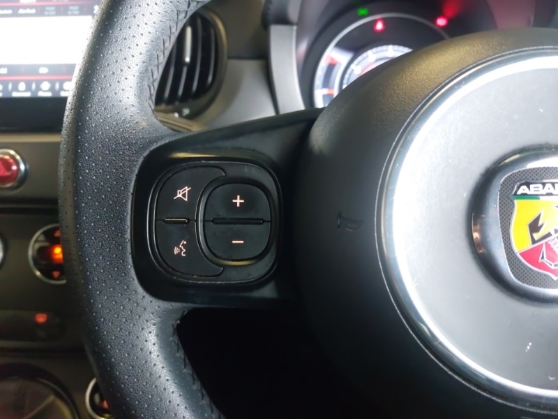 Used Abarth 595 2022 for sale - 78211370: Photo 10