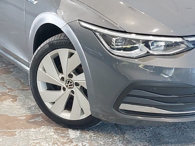 Used Volkswagen Golf 2021 for sale - 76651506: Photo 9