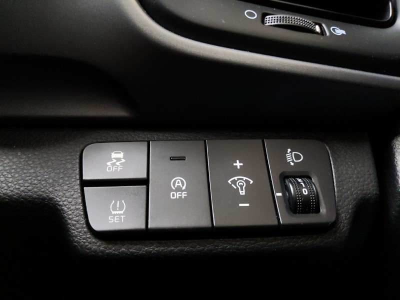 Used Kia Stonic 2023 for sale - 76401106: Photo 15