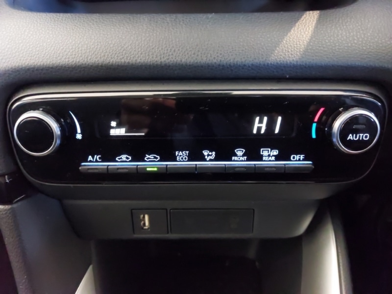 Used Toyota Yaris 2022 for sale - 77028411: Photo 15