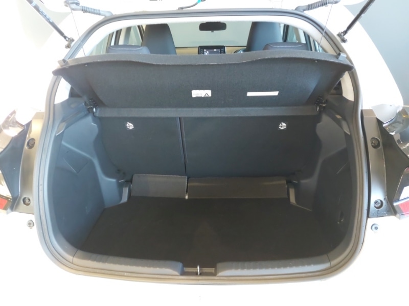 Used Toyota Yaris 2022 for sale - 77028411: Photo 8