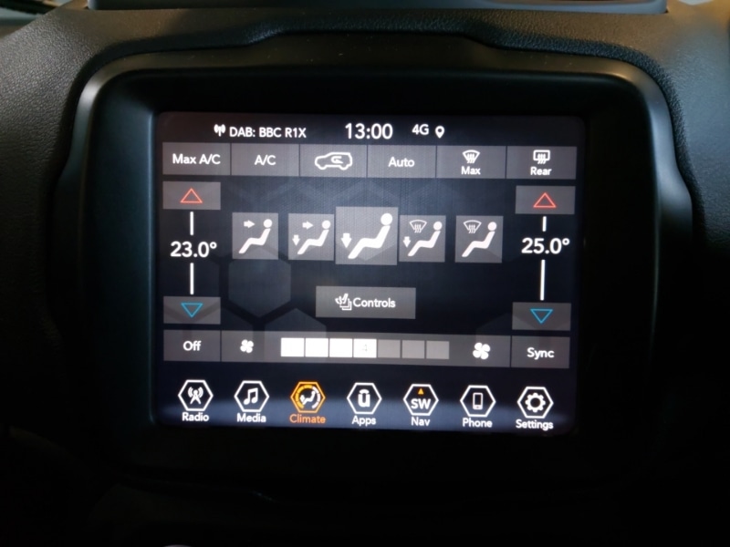 Used Jeep Renegade 2021 for sale - 76827187: Photo 15