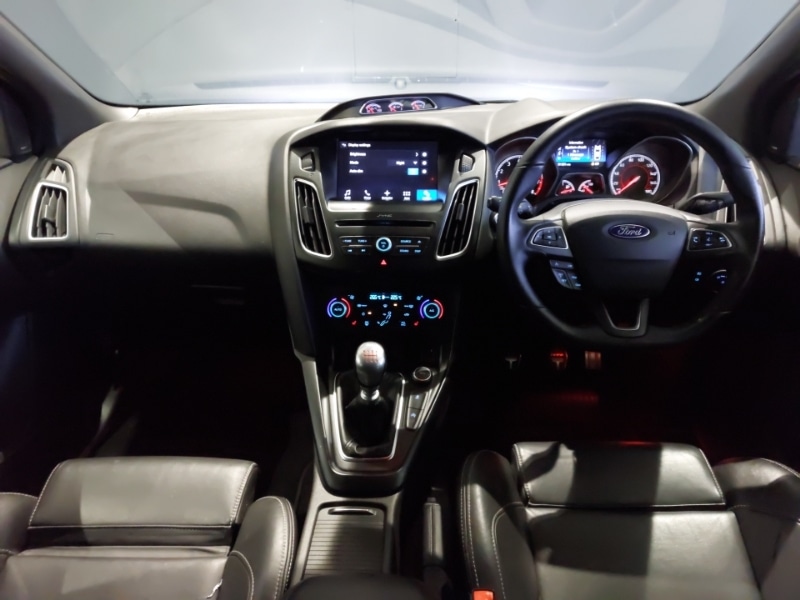 Used Ford Focus 2017 for sale - 77357891: Photo 2