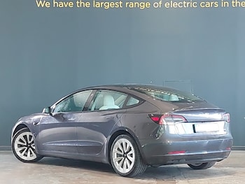 Used Tesla Model 3 2021 for sale - 79185792: Photo
