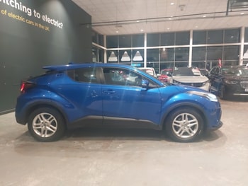 Used Toyota C-HR 2022 for sale - 77066042: Photo