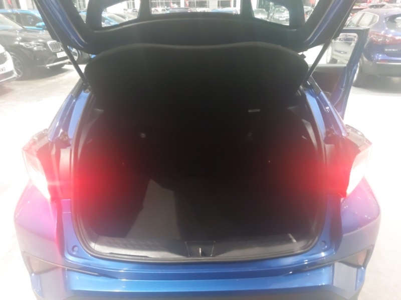 Used Toyota C-HR 2022 for sale - 77066042: Photo 8