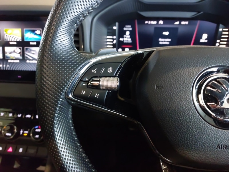 Used Skoda Karoq 2023 for sale - 77822900: Photo 10