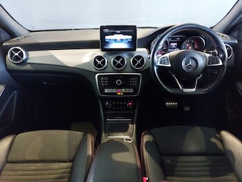 Used Mercedes-Benz GLA 2019 for sale - 78861072: Photo