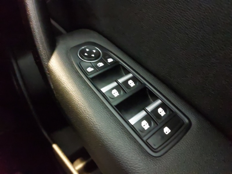 Used Renault Captur 2024 for sale - 78023542: Photo 18