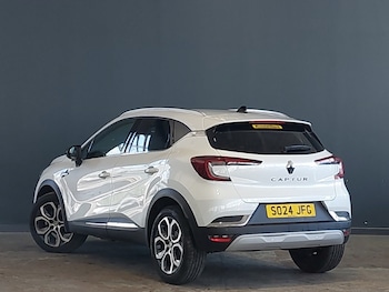 Used Renault Captur 2024 for sale - 78023542: Photo