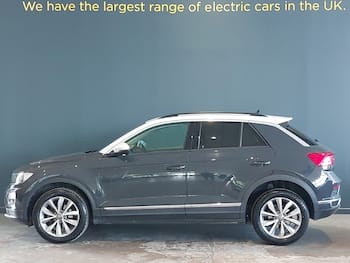 Used Volkswagen T-Roc 2021 for sale - 79573388: Photo