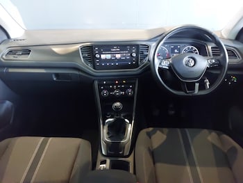 Used Volkswagen T-Roc 2019 for sale - 79420299: Photo