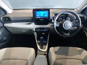 Used Toyota Yaris 2023 for sale - 79185823: Photo