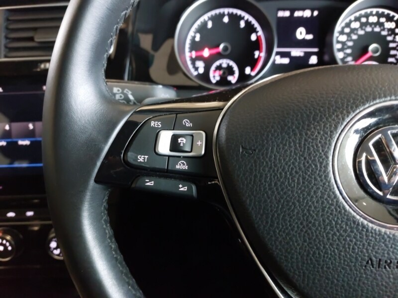 Used Volkswagen Golf 2018 for sale - 76651510: Photo 10