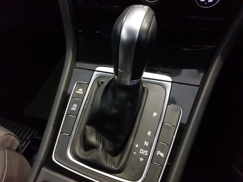 Used Volkswagen Golf 2018 for sale - 76651510: Photo 17