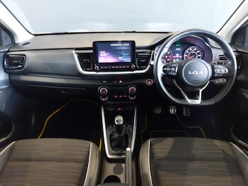 Used Kia Stonic 2023 for sale - 79642266: Photo