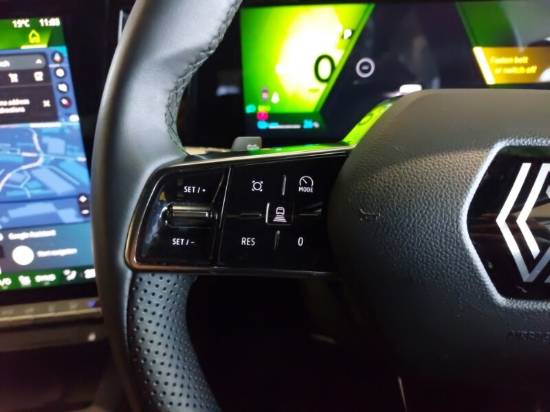 Used Renault Scenic E-Tech for sale - 77366155: Photo 10