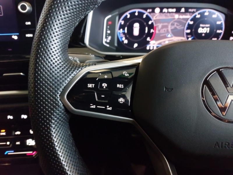 Used Volkswagen T-Roc 2023 for sale - 77556221: Photo 10