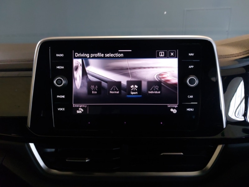 Used Volkswagen T-Roc 2023 for sale - 77556221: Photo 16