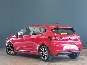 Used Renault Clio 2023 for sale - 79258373: Photo
