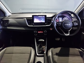 Used Kia Stonic 2023 for sale - 77466663: Photo