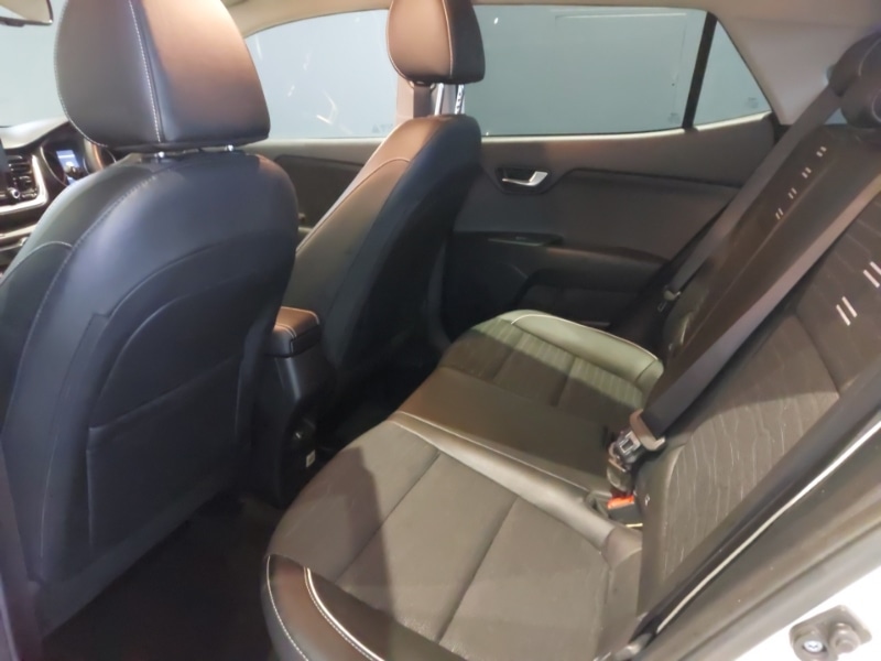 Used Kia Stonic 2023 for sale - 77466663: Photo 6