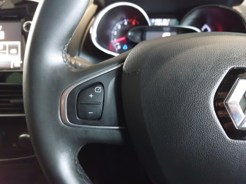 Used Renault Clio 2019 for sale - 76579205: Photo 10