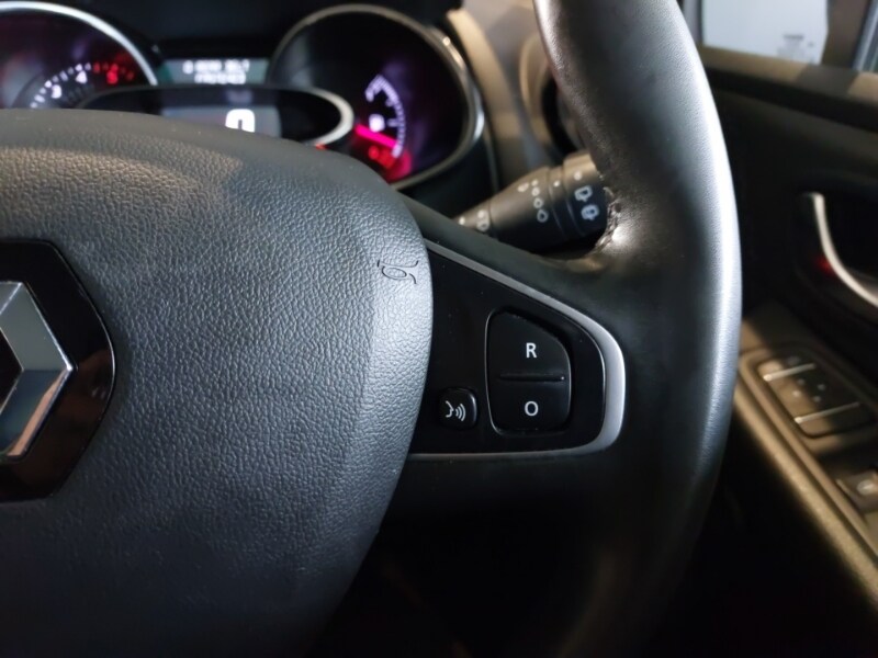 Used Renault Clio 2019 for sale - 76579205: Photo 11