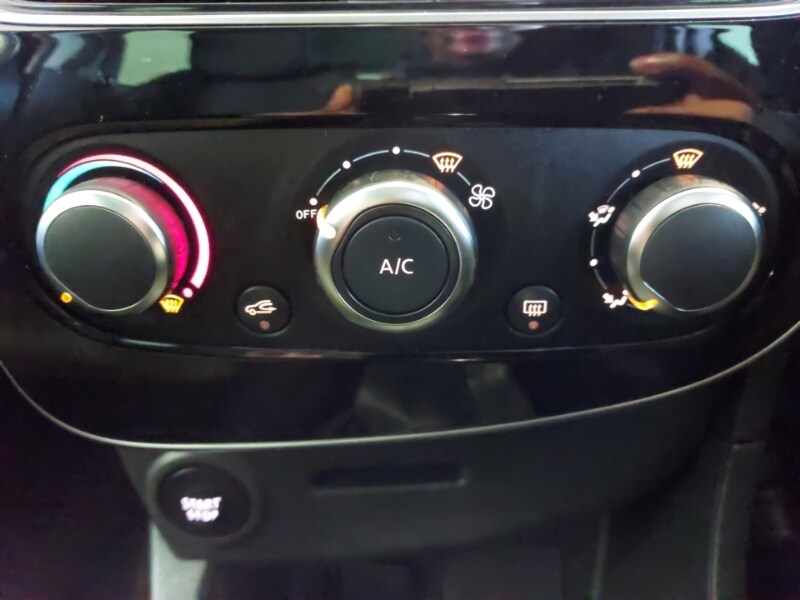 Used Renault Clio 2019 for sale - 76579205: Photo 12