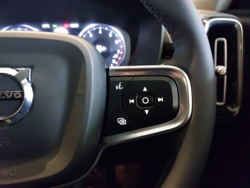 Used Volvo XC40 2021 for sale - 76268854: Photo 11