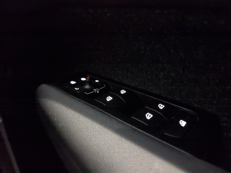 Used Volvo XC40 2021 for sale - 76268854: Photo 18