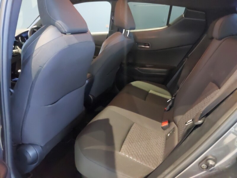 Used Toyota C-HR 2023 for sale - 77677916: Photo 6