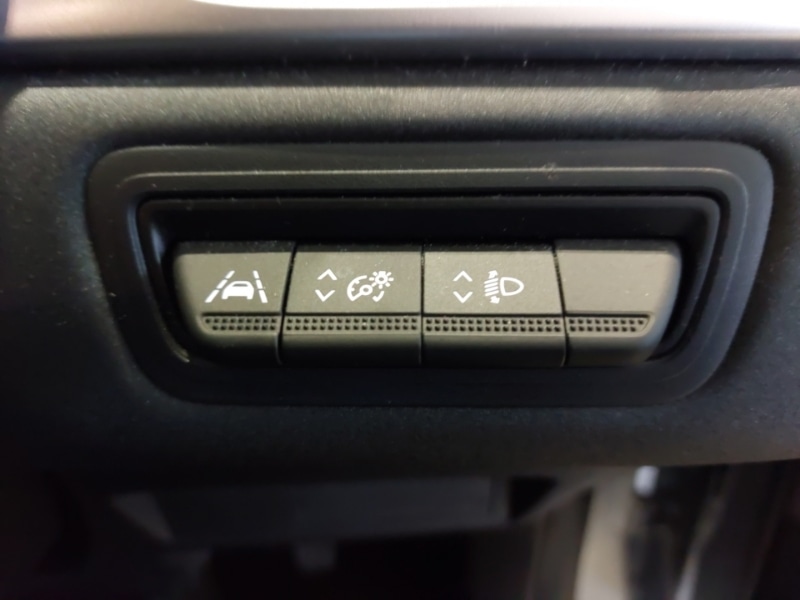 Used Renault Captur 2022 for sale - 77141504: Photo 18