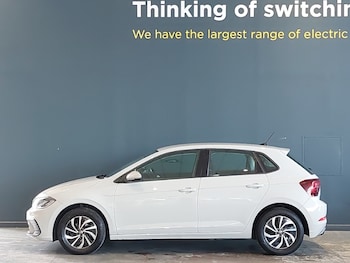 Used Volkswagen Polo 2024 for sale - 78880667: Photo