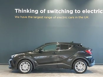 Used Toyota C-HR 2021 for sale - 77947491: Photo