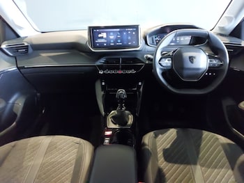 Used Peugeot 208 2024 for sale - 76199241: Photo 2