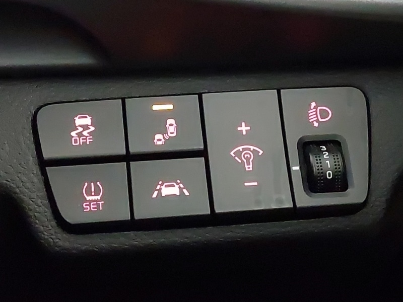 Used Kia Stonic 2018 for sale - 77987686: Photo 19