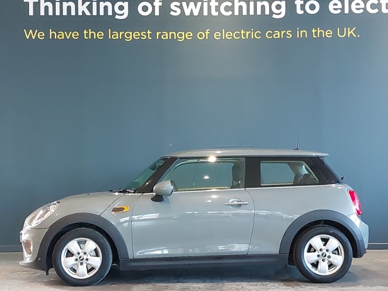 Used MINI Hatch 2018 for sale - 76393111: Photo 4