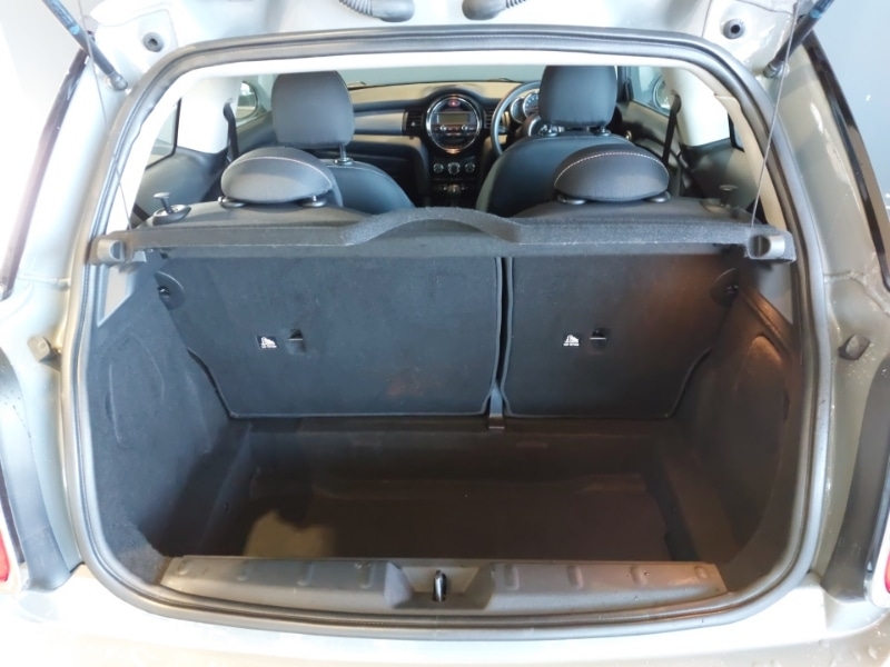 Used MINI Hatch 2018 for sale - 76393111: Photo 8