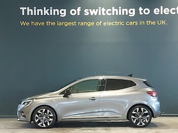 Used Renault Clio 2023 for sale - 77556100: Photo