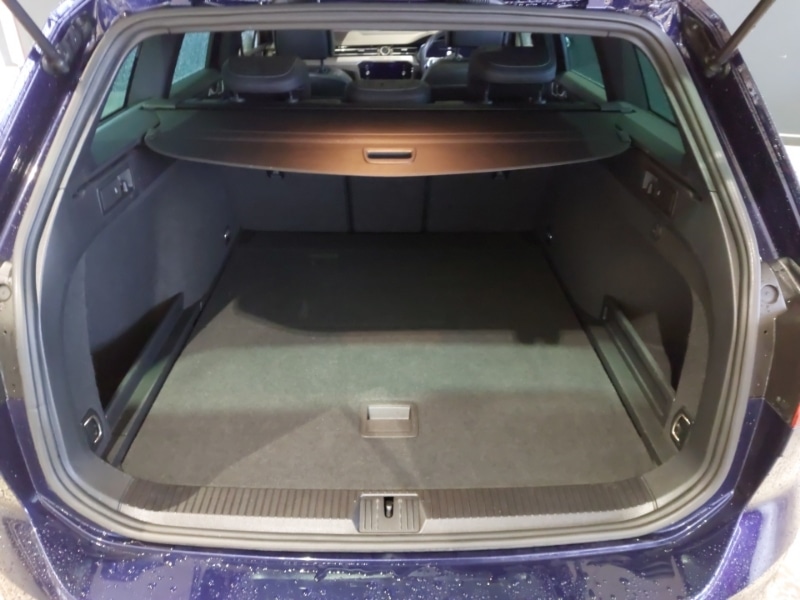 Used Volkswagen Passat 2019 for sale - 77000002: Photo 8