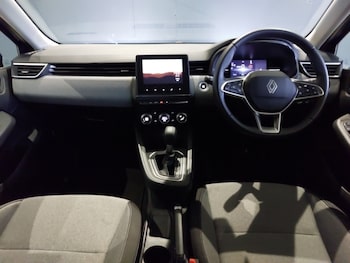 Used Renault Clio 2025 for sale - 77284274: Photo