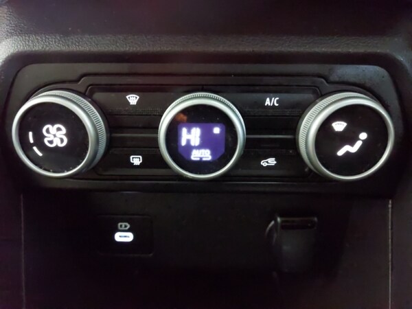 Used Dacia Sandero 2024 for sale - 76145173: Photo 16
