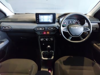 Used Dacia Sandero 2024 for sale - 76145173: Photo 2