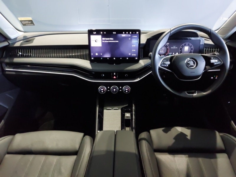 Used Skoda Superb 2024 for sale - 76264675: Photo 2